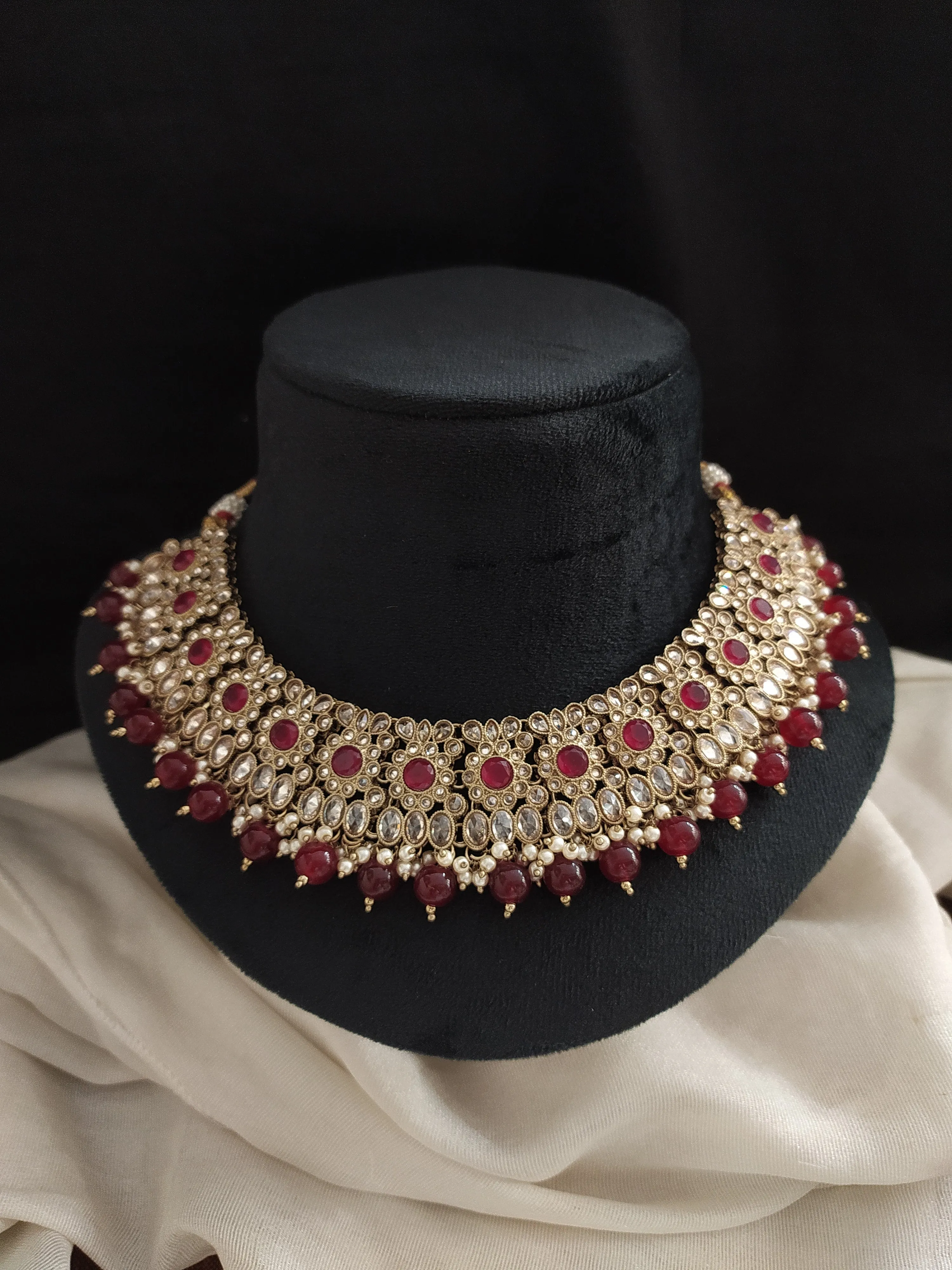 Elegant Mehandi Necklace Set with Beads and Pearl Drops