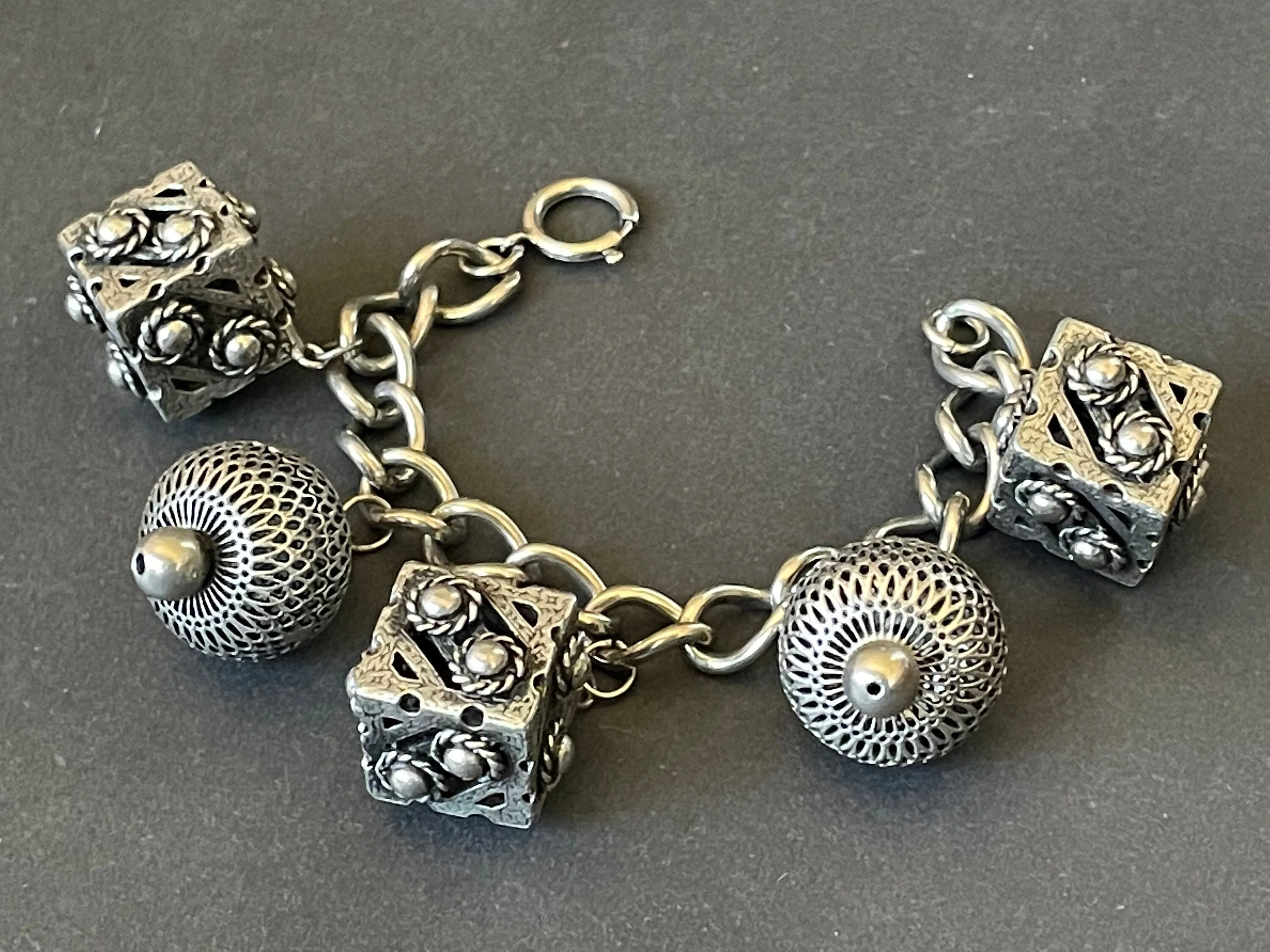 Vintage oversized silver tone filigree chunky charm bracelet, amazing quality, superb vintage condition